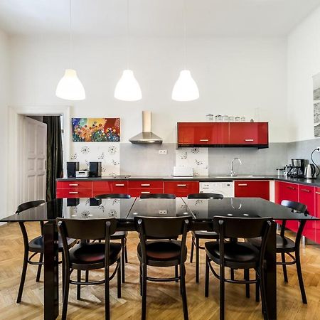 בודפשט Berta - 4 Bedrooms, 3 Baths מראה חיצוני תמונה