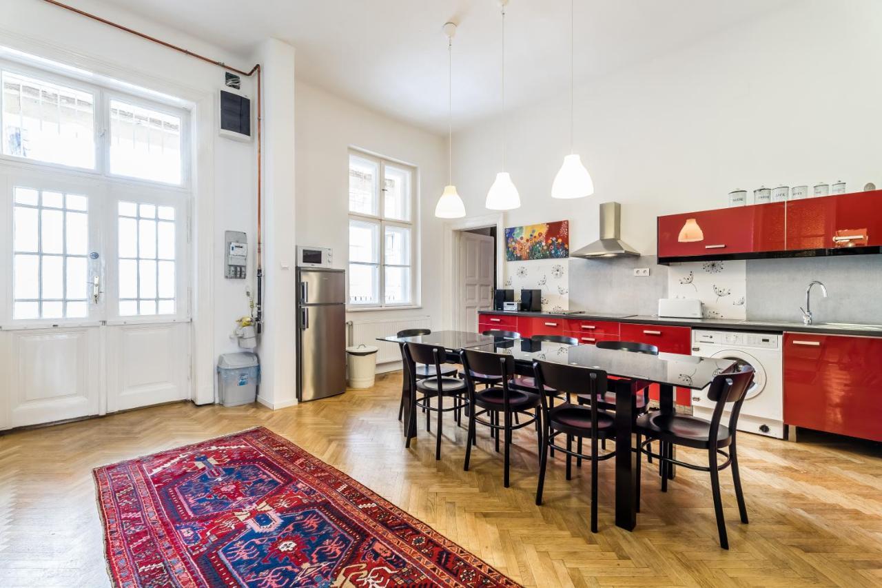 בודפשט Berta - 4 Bedrooms, 3 Baths מראה חיצוני תמונה