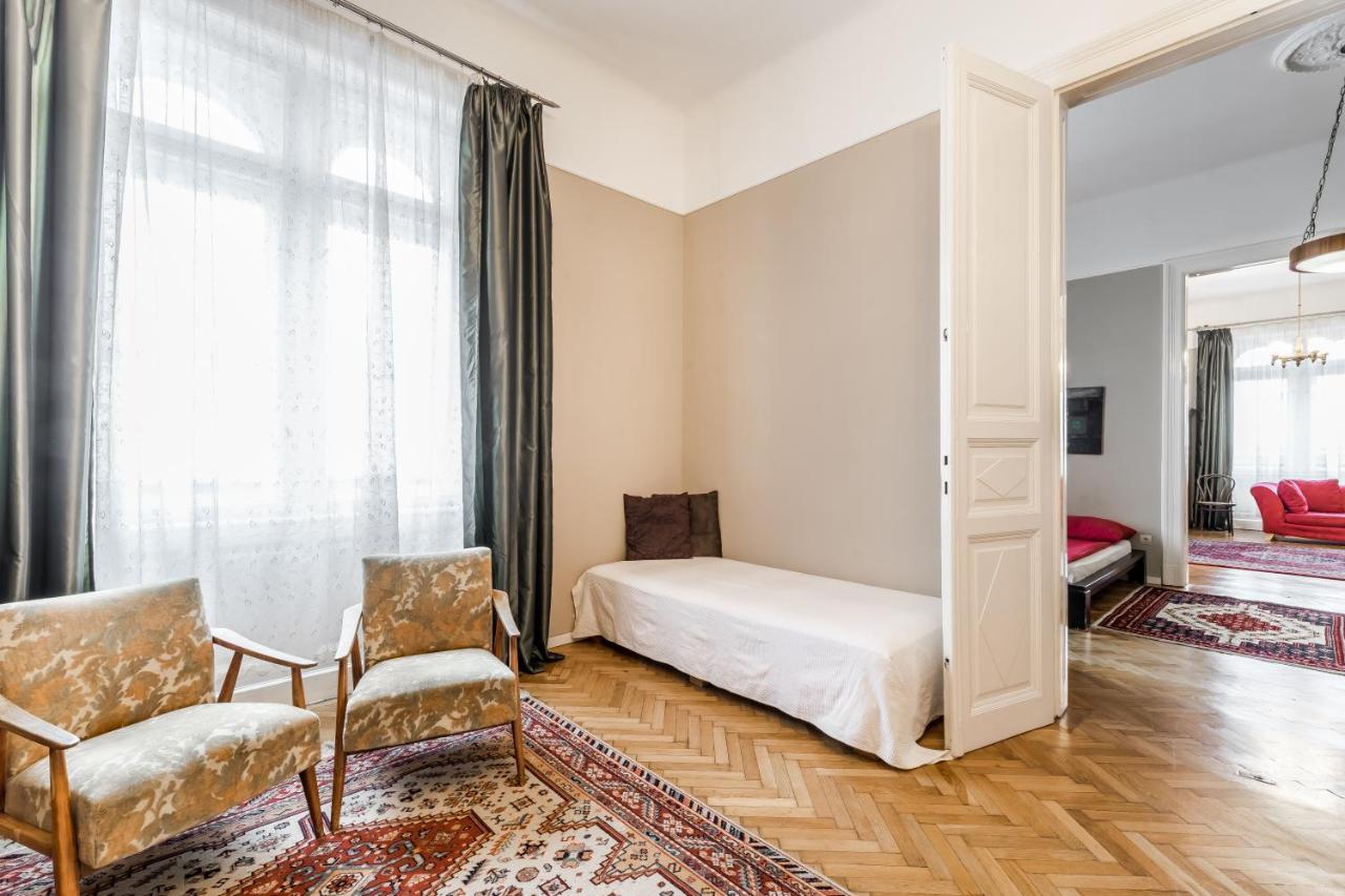 בודפשט Berta - 4 Bedrooms, 3 Baths מראה חיצוני תמונה